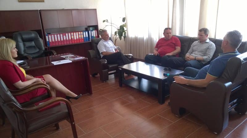 Bechtel Enka dodeljuje 52 prehrambenih paketa za siromašne porodice u Kačaniku