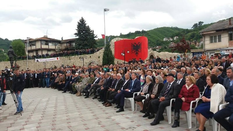 Gradski park u Kačaniku ujedinjuje dva narodna heroja Agim Bajrami I Qamil Ilazi.