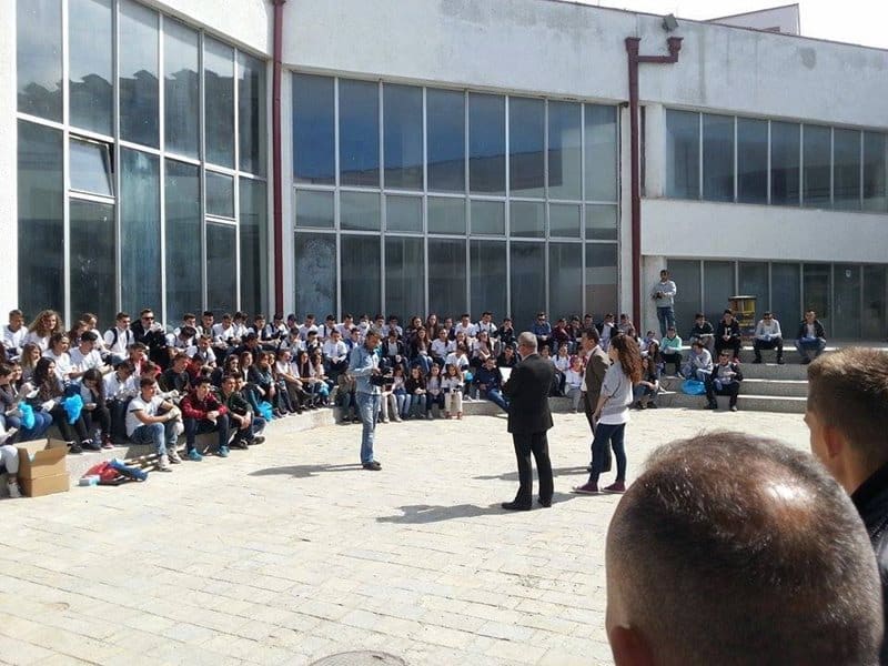 Dan zemljišta u Kačaniku obeležava se dobrovoljnim akcijama čišćenja sredine i sadjenjem  cveca i sadnica