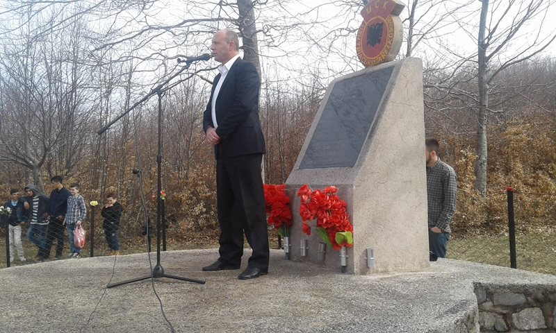 Prisečaju se pali borci u Ivajačkoj Bitci