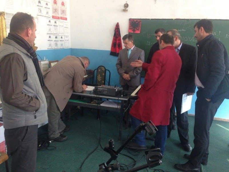 Fondacija Kosovo-Luxemburg opremljuje  dve škole  sredstvima pajačala