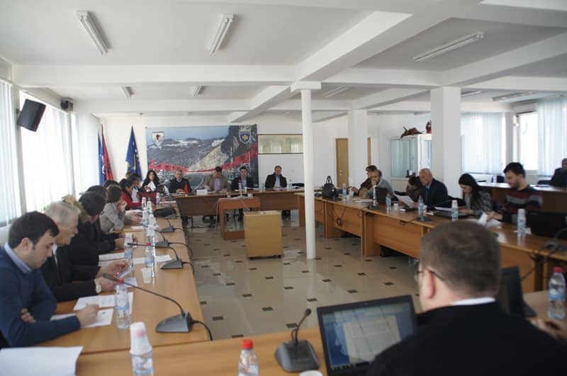 S.O.usvaja Pravilnik o zaštiti maloletnika